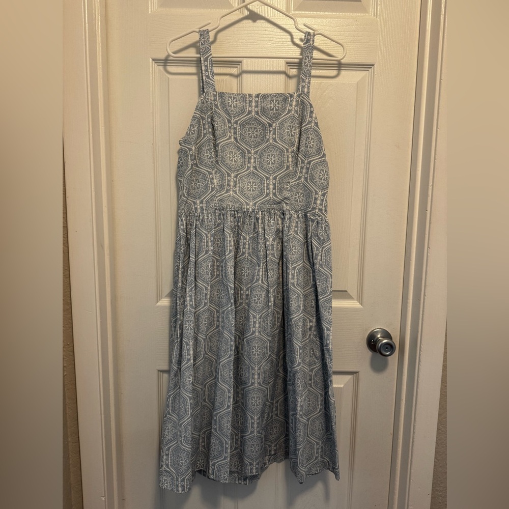 Kate Quinn NWT Size Large Women’s Alice in Wonderland Tie back dress